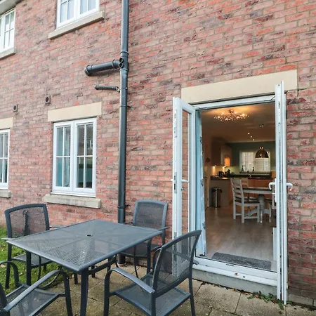 Coastal Retreat, The Bay