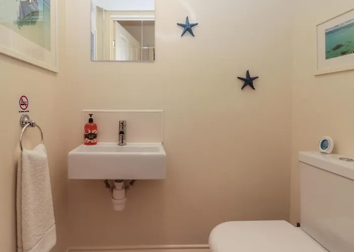 Coastal Retreat, The Bay Hébergement de vacances